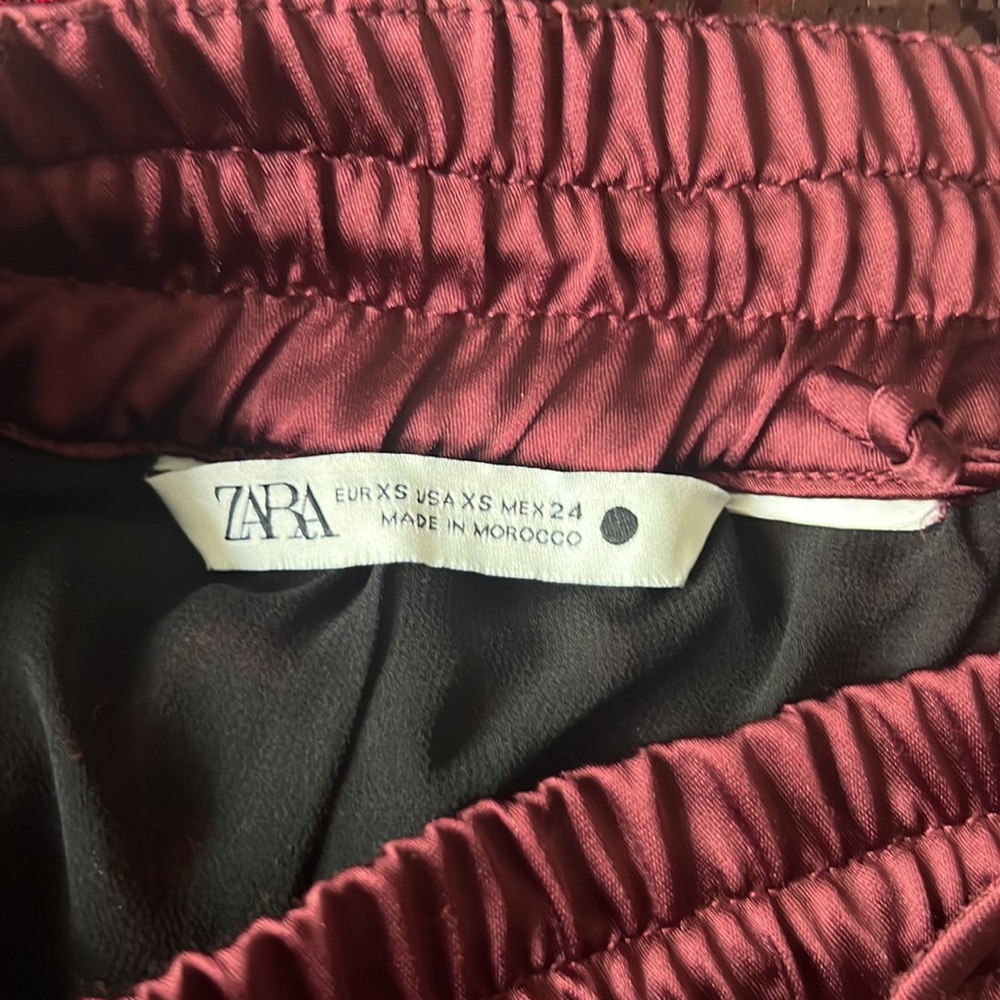 Zara High Waisted Sequin Shorts Burgundy Size XS - Picture 11 of 11